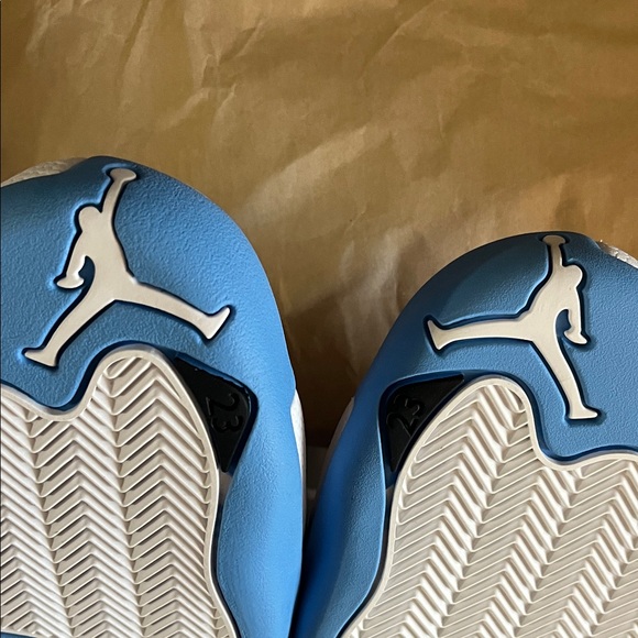 Jordan 12 Retro in White and Blue - Picture 11 of 14